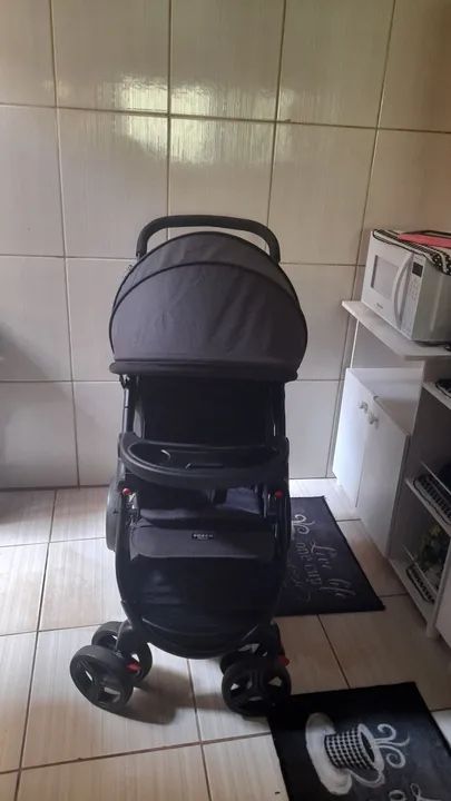 Vendo Carrinho de bebê Cosco - Foto 3
