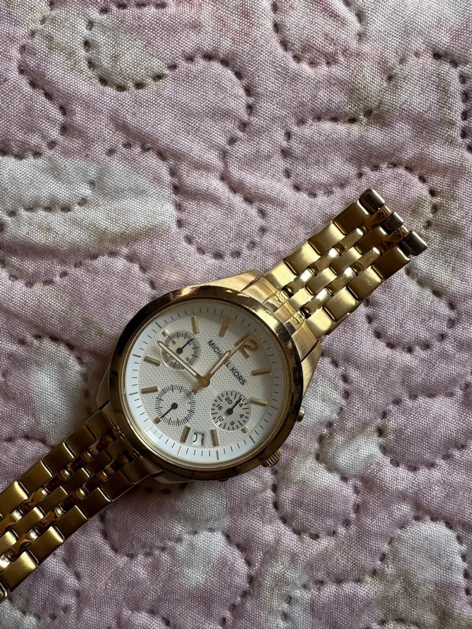 Relógio Michael Kors Dourado - Foto 3