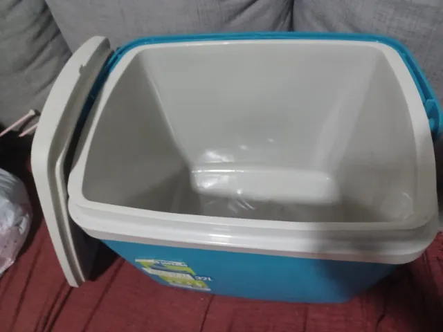 Cooler