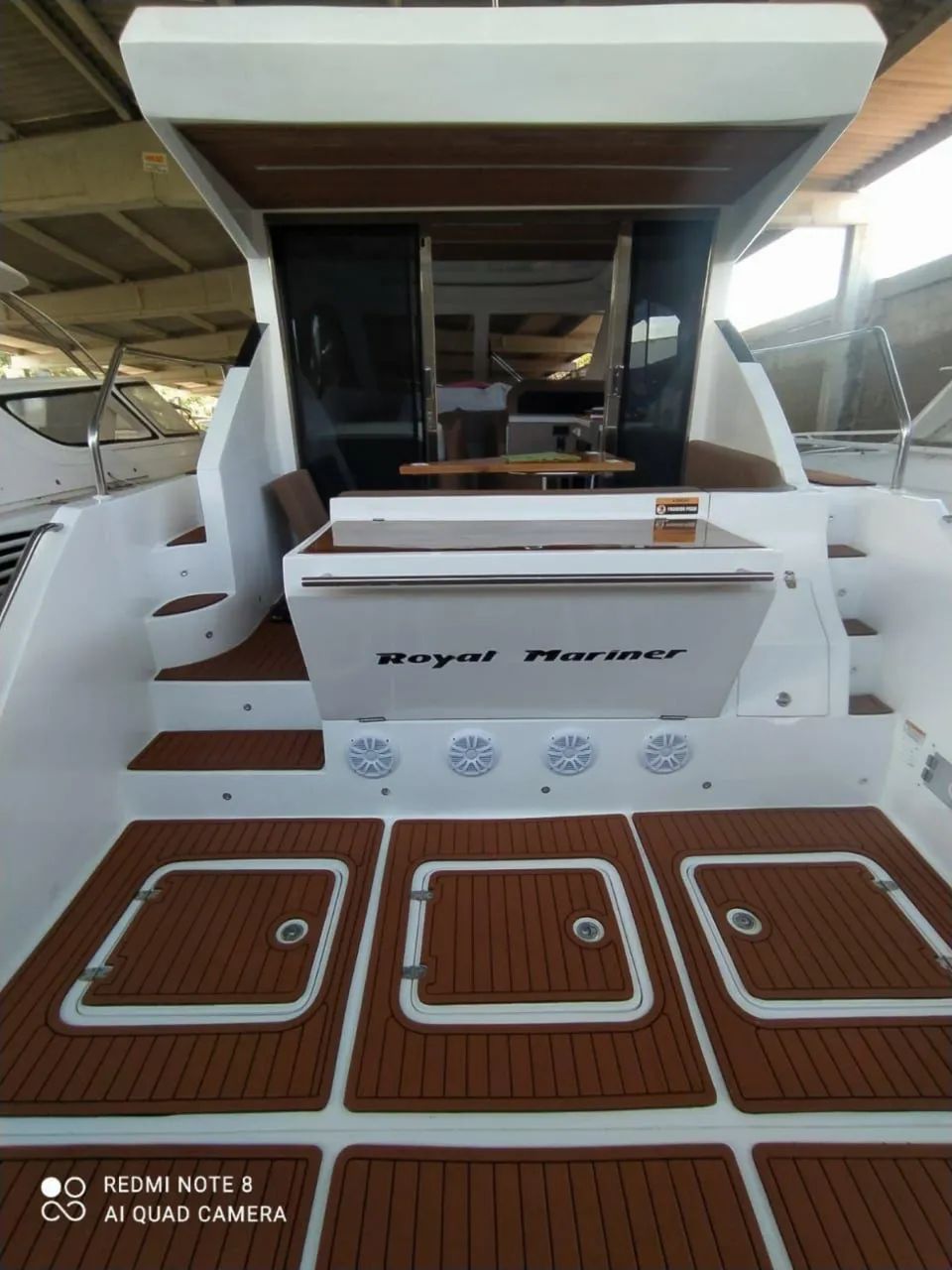 Lancha royal mariner 40 pés ano 2022 praticamente zero 179h de uso  - Foto 13