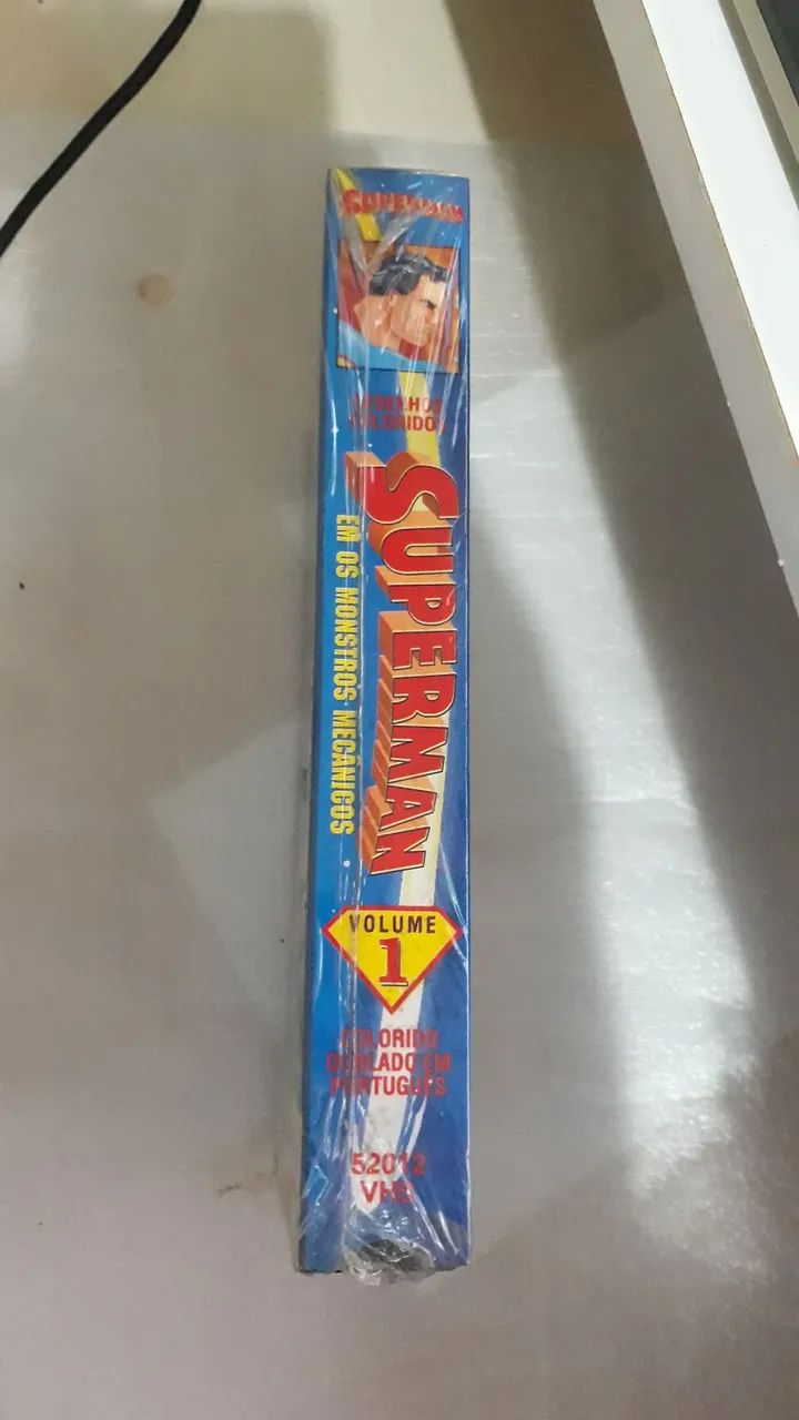 VHS Superman - Os Monstros Mecânicos - LACRADA - Foto 2