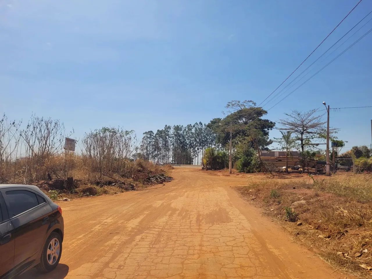 Área 1 quadra atrás da Br-153, bom para Galpão. - Foto 3