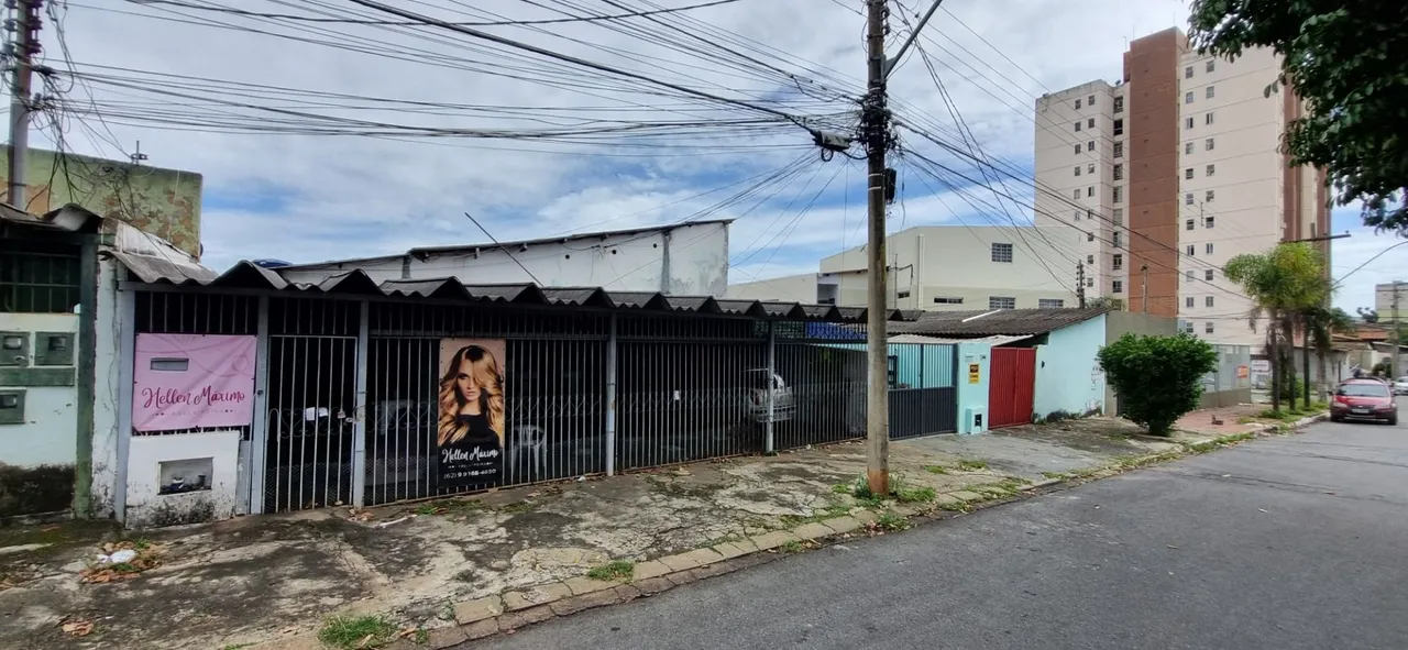 Casa com 3 quartos à venda, 304 m² por R$ 480.000 - Setor Aeroporto
