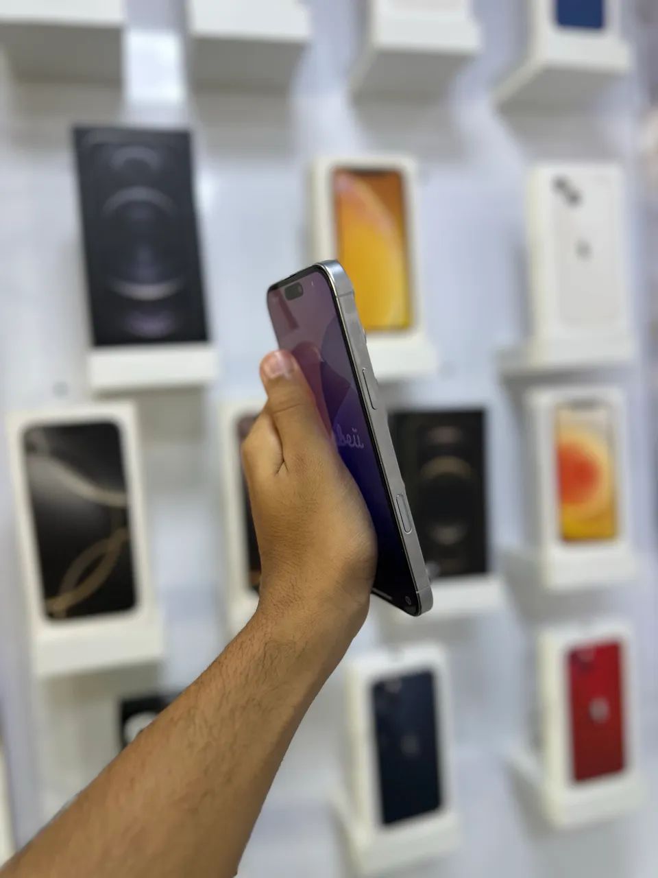 IPHONE 16 PRO MAX 256 GB COM CAIXA BATERIA 93%  - Foto 5