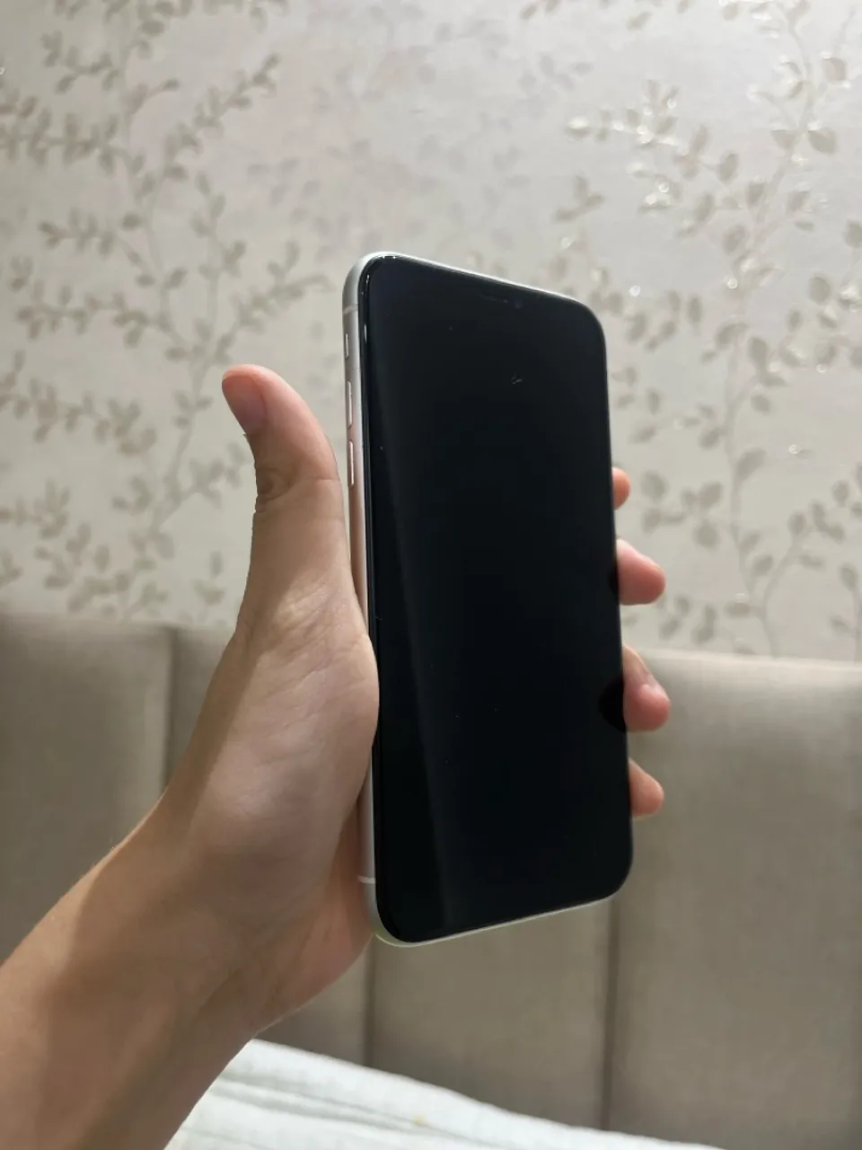 iPhone Xr - 128gb 79% de bateria, sem detalhes