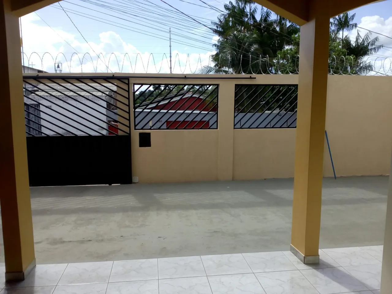 Vende-se uma linda Casa no bairro dos Congós.