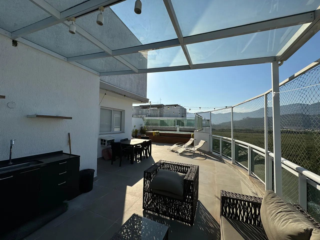 Duplex para venda possui 190 metros quadrados com 3 quartos