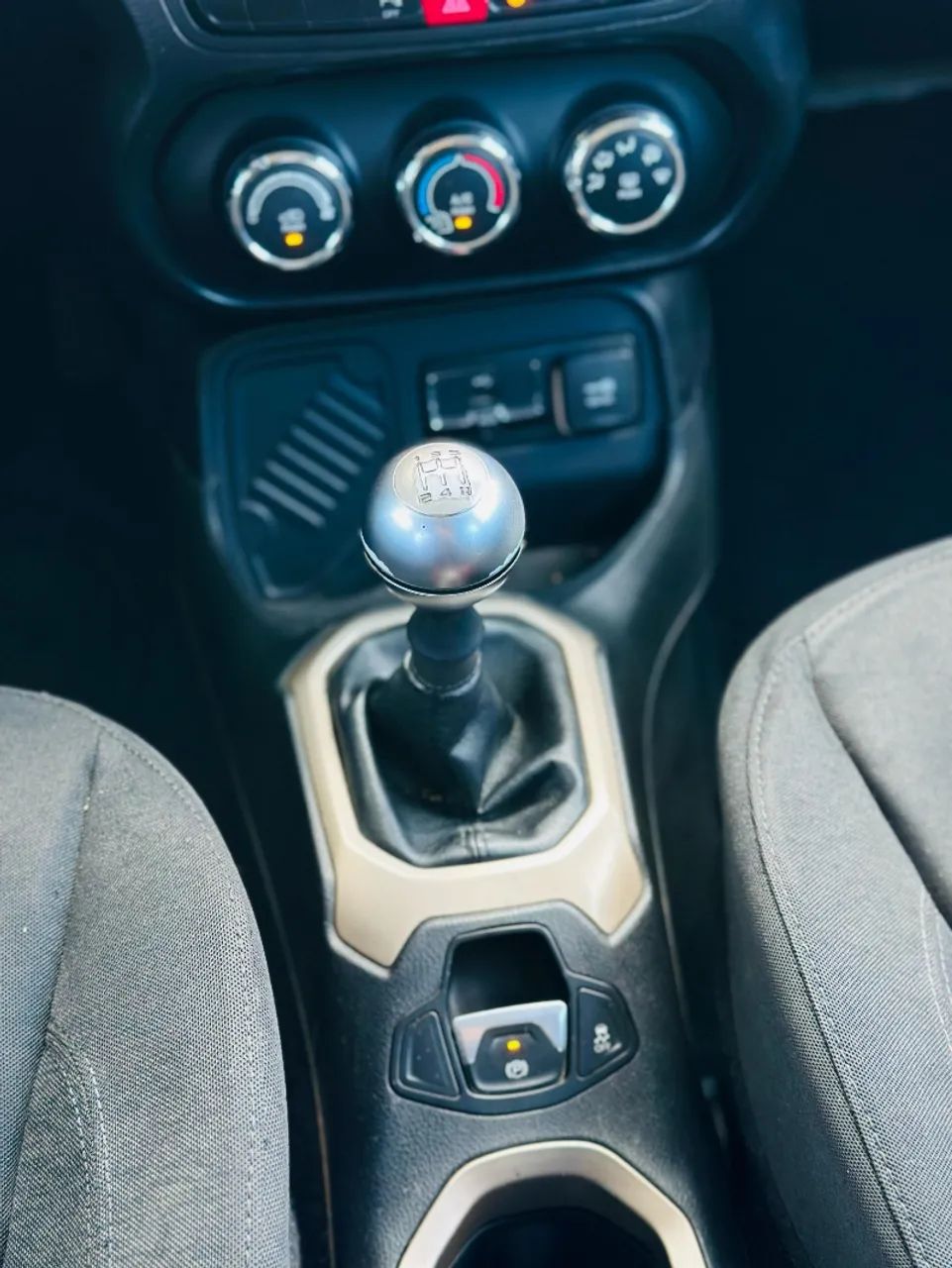 Jeep Renegade Sport 1.8 4X2 Flex 16V Aut. 2016 - Foto 6