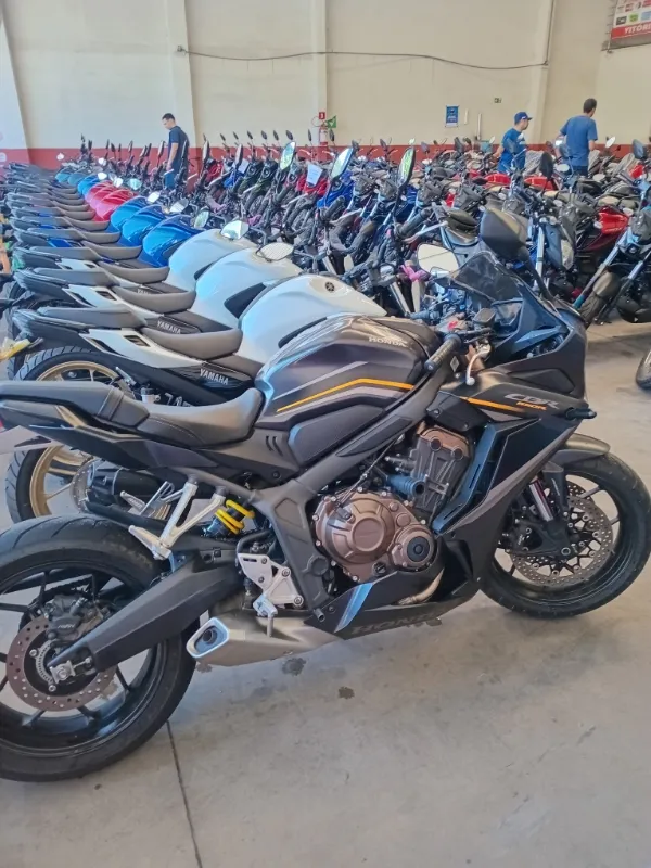 Honda CB 650R 660 cc