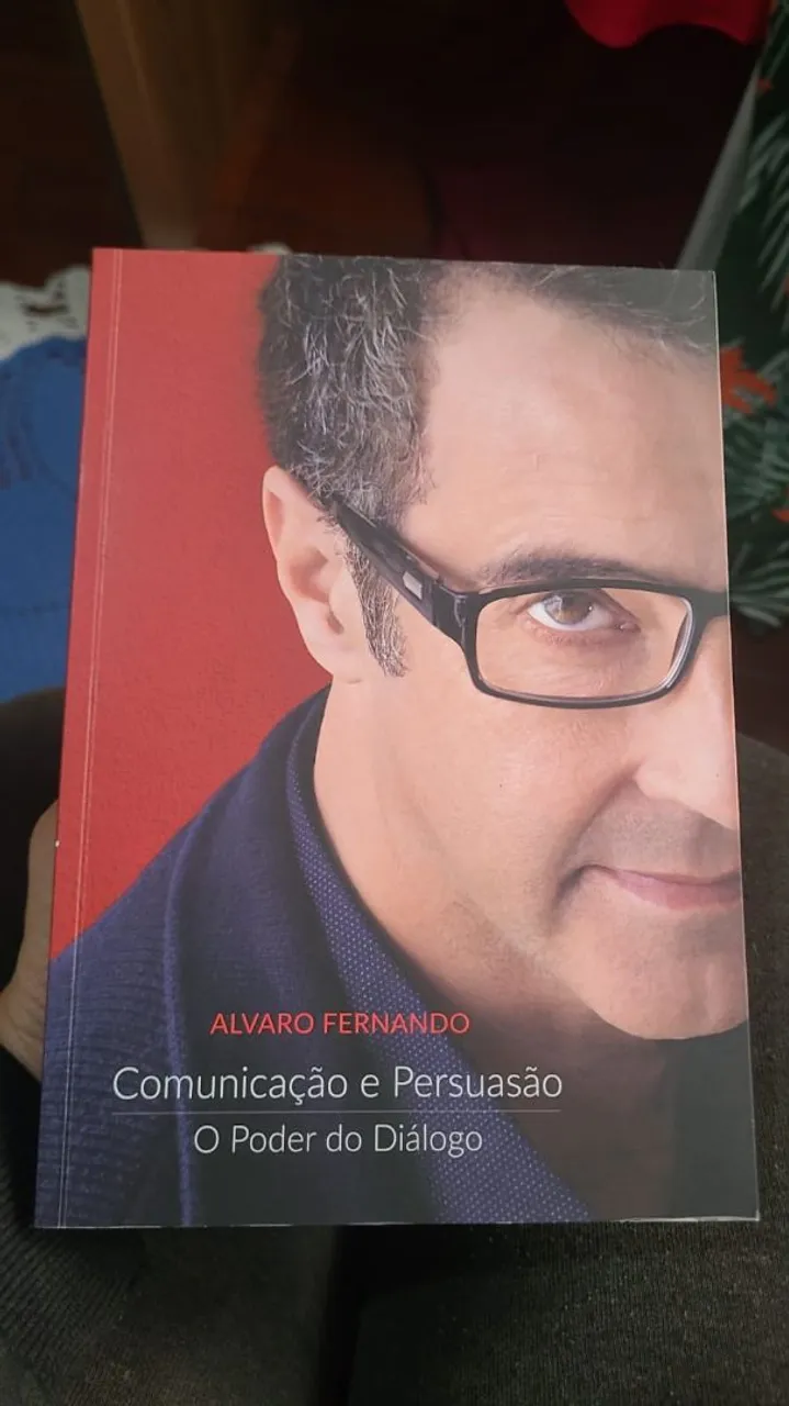 Livro Comunicação e Persuasão - Álvaro Fernando