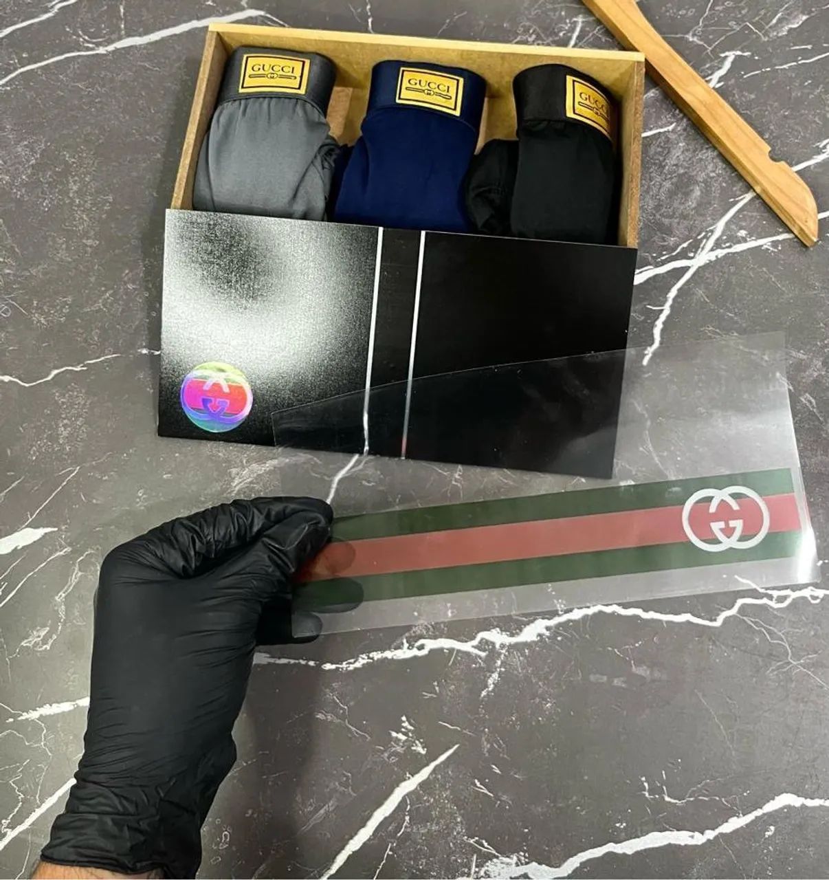 Cueca Tommy Hilfiger - Pacote com 3 peças - Foto 4