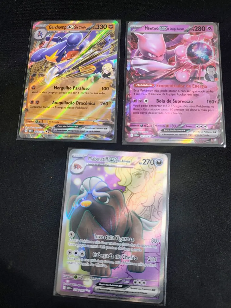 Cartas Pokémon - Garchomp, Mewtwo e Mabosstiff