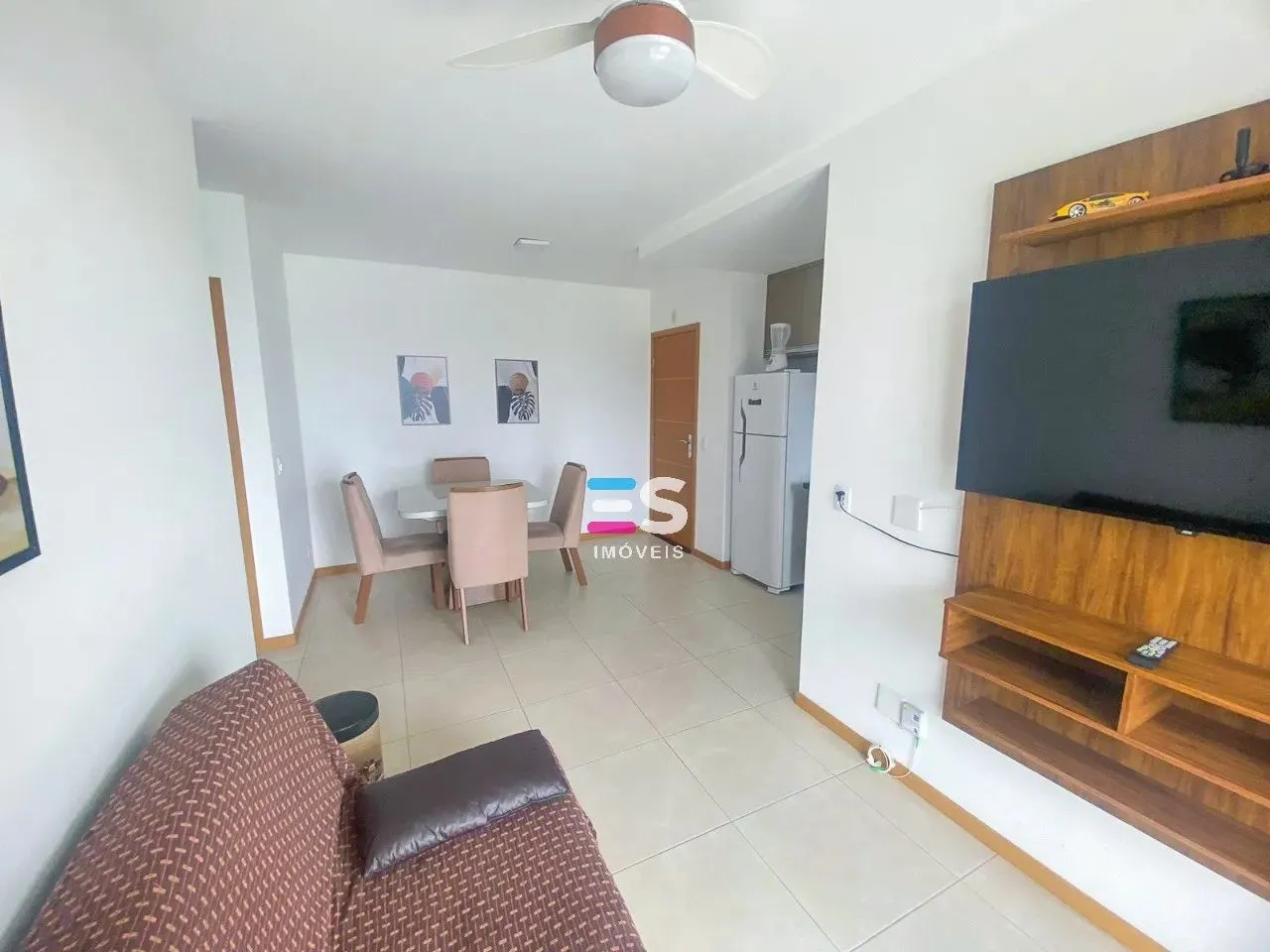 CENTRO DE GUARAPARI-ES - APARTAMENTO DE 2 QUARTOS À VENDA COM ÁREA DE LAZER