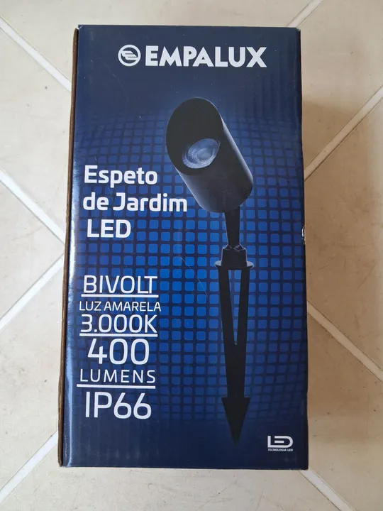 Espetinho de Jardim LED Bivolt 3000K 400 Lumens IP66