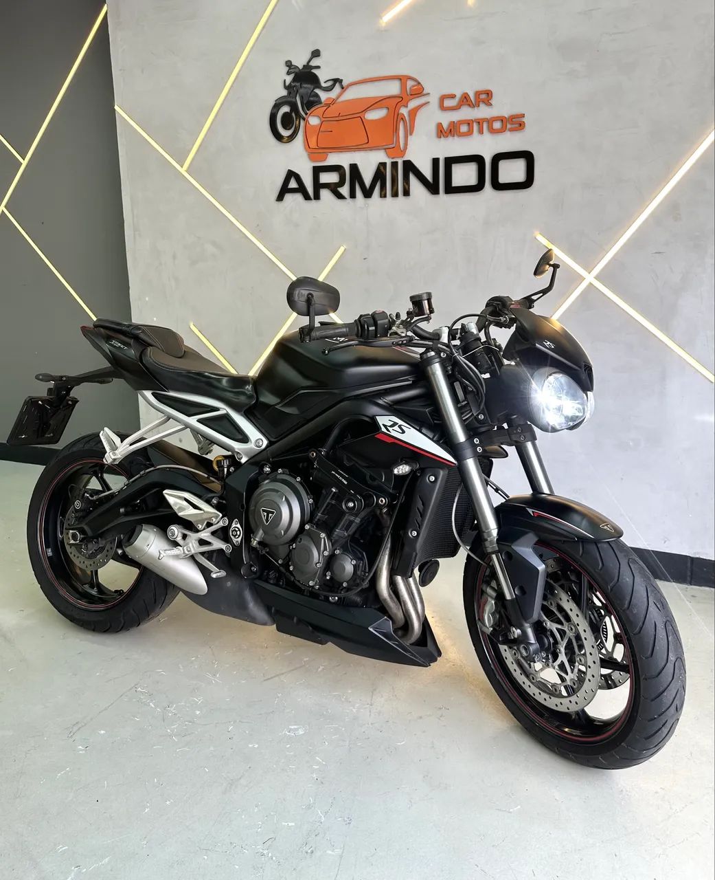 Triumph street Triple 765 RS - Ano 2019 - 28 mil km 