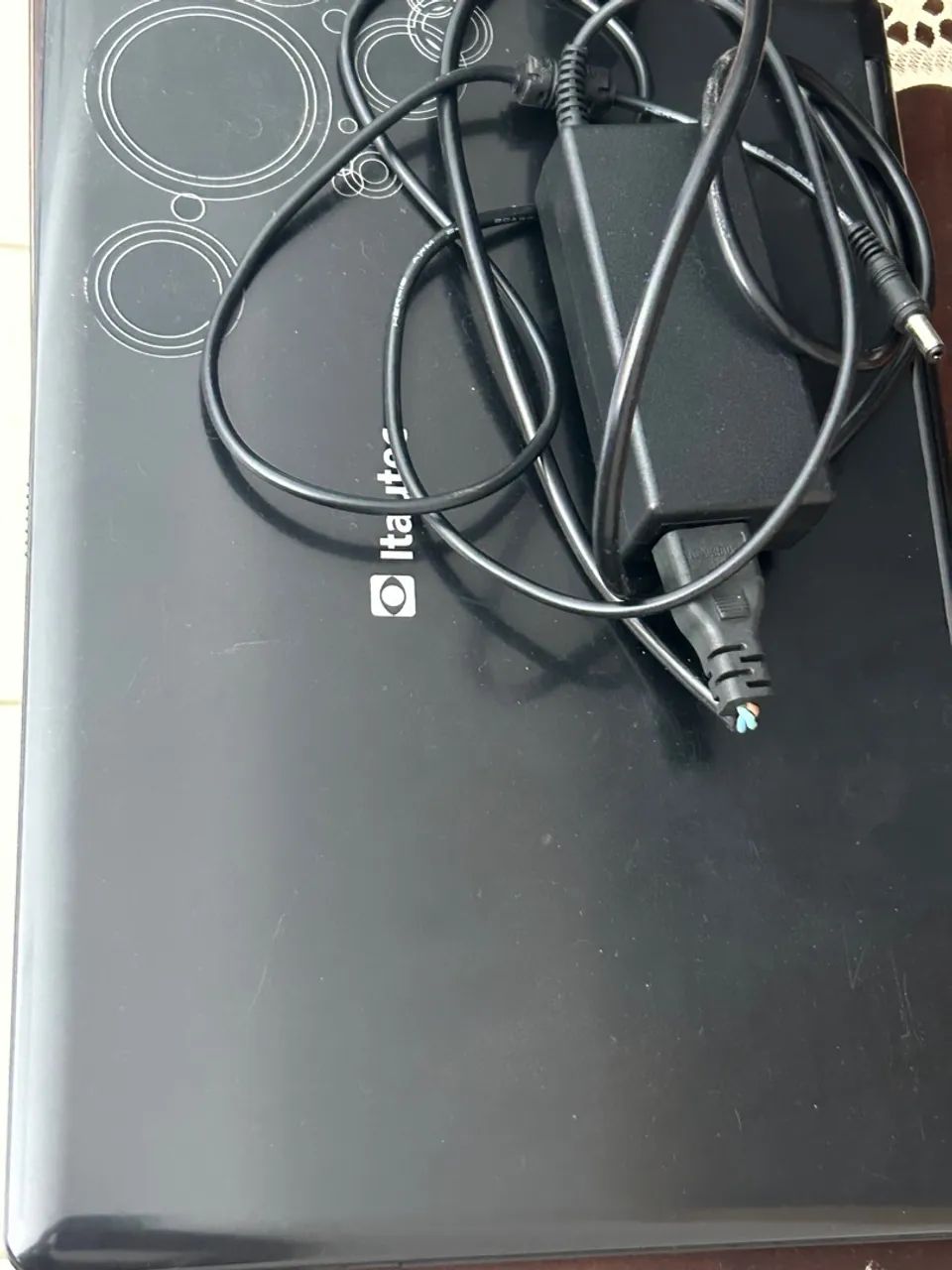 Notebook Itautec para retirada de peças 