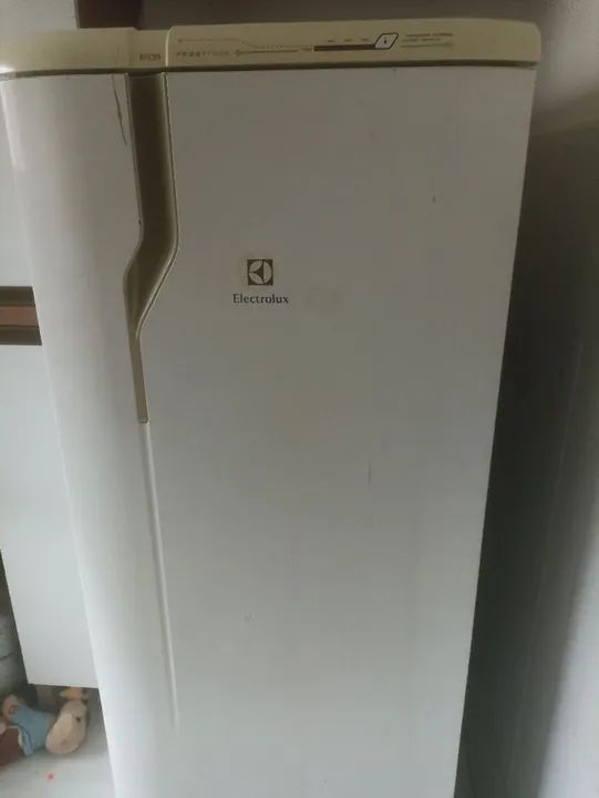 Geladeira Frost Free Eletrolux FRE39 - Foto 2