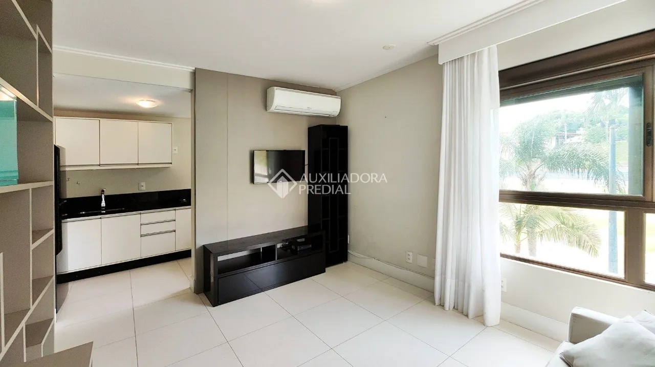 OPORTUNIDADE! Studio 42m² priv. | 1 vaga | À venda no Studio Oceano - 90mts da beira-mar d