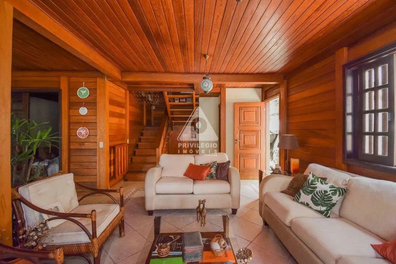 Casa duplex com 213 m² de área edificada na Lagoa - Foto 4
