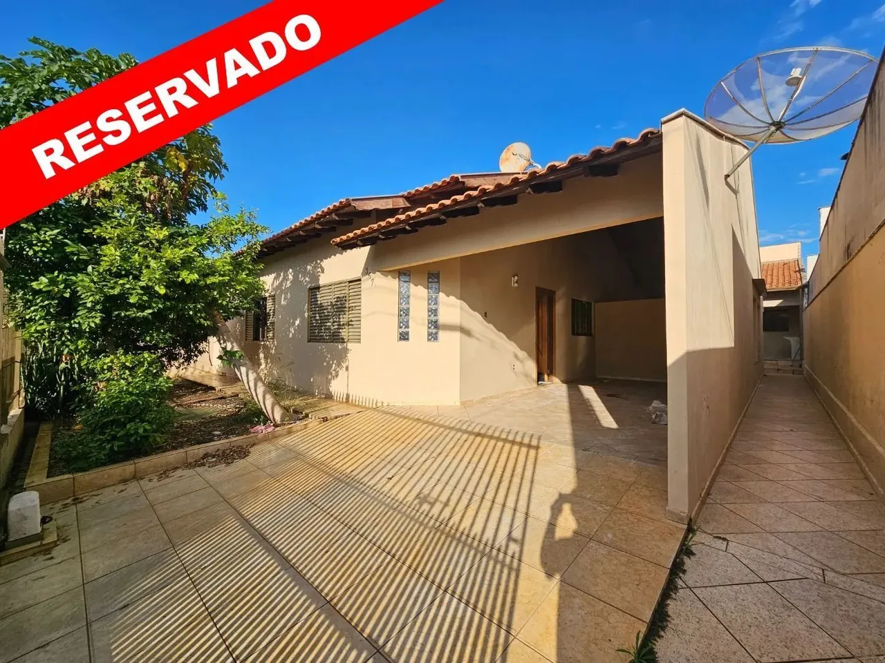 Casa com 4 dormitórios para alugar, 198 m² por R$ 2.000,00 - Vila Romana - Ibiporã/PR