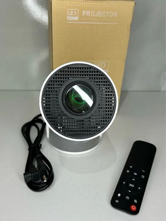 Projetor HY300 Novo na Caixa  - Foto 4