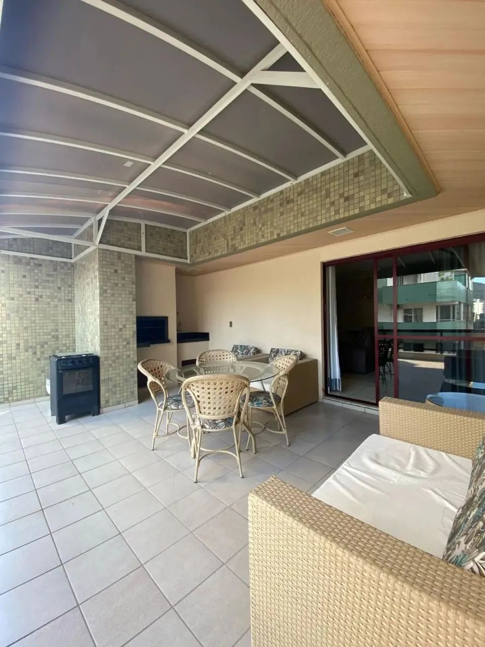 Cobertura com Vista Mar no Centro de Itapema  3 Dorms, 2 Vagas com possibilidade de Permut - Foto 3