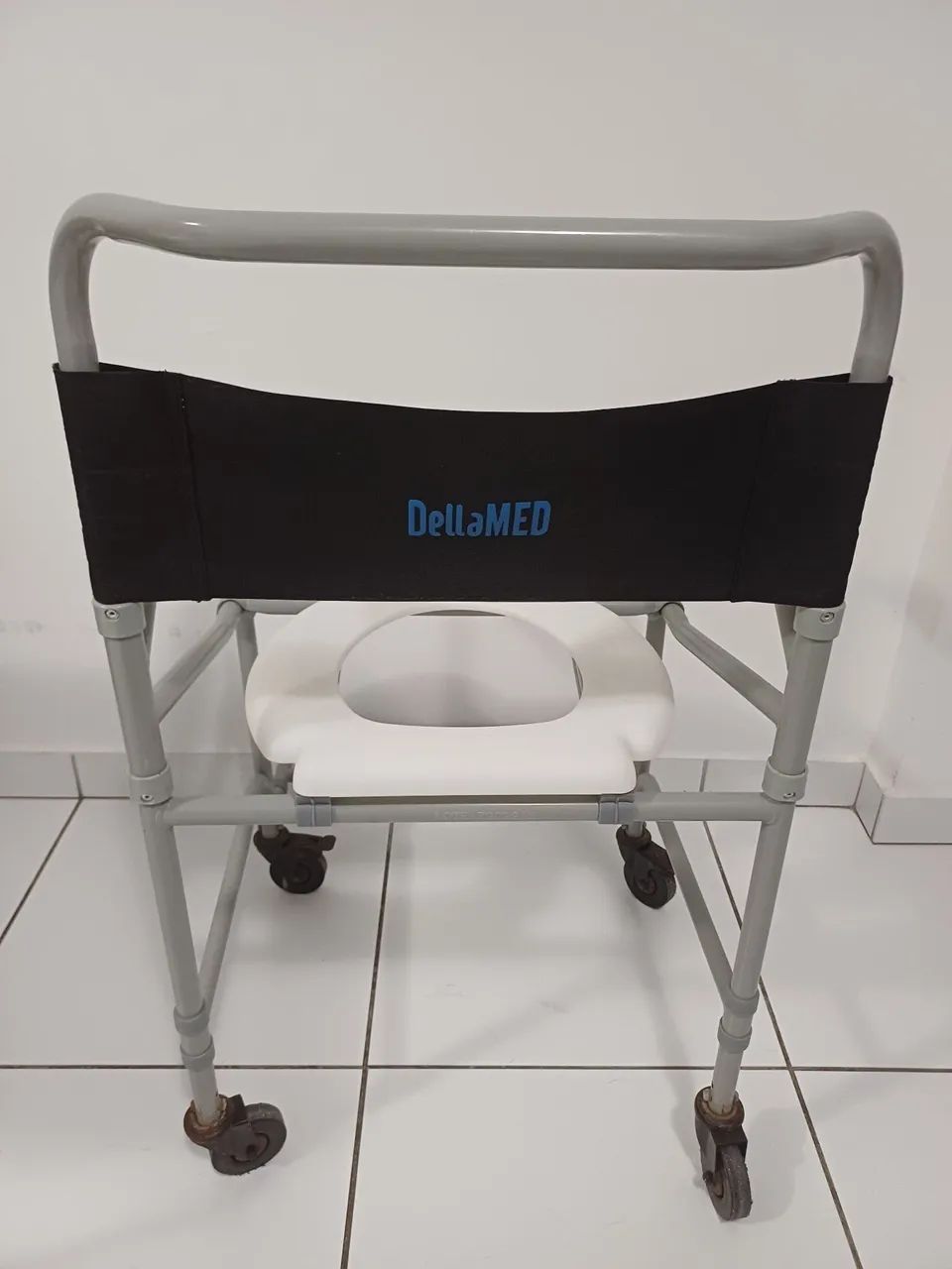 Cadeira de Banho com Rodas para Idosos e Deficientes - Foto 2