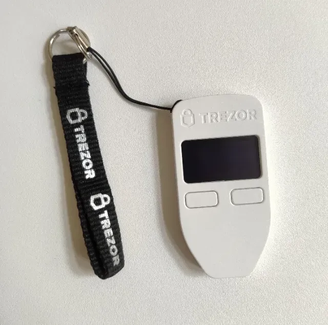 Trezor One Carteira Hardware Wallet - Branca - Nova
