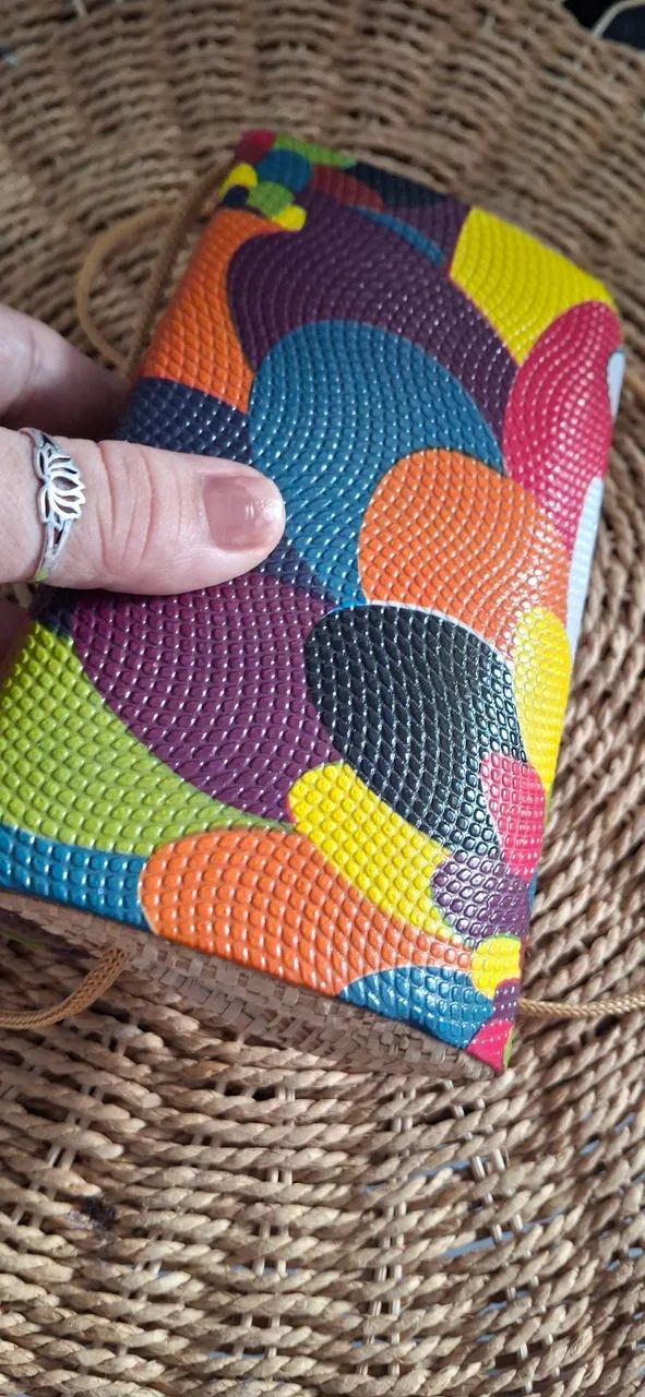 Bolsa colorida com design floral - Foto 2