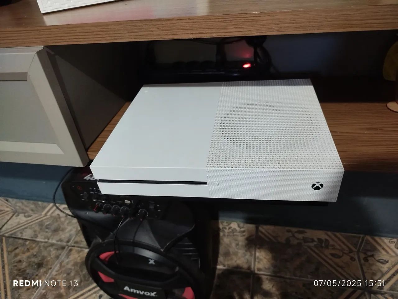 Xbox Series X 500GB + Jogo FIFA 21 - Foto 2