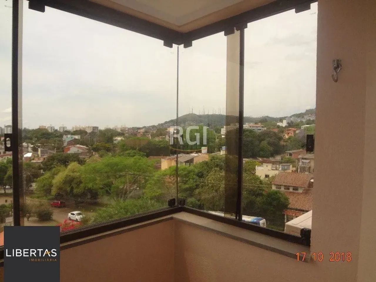 Apartamento para Venda - 98m², 3 dormitórios, sendo 1 suites, 2 vagas - Nonoai - Foto 4