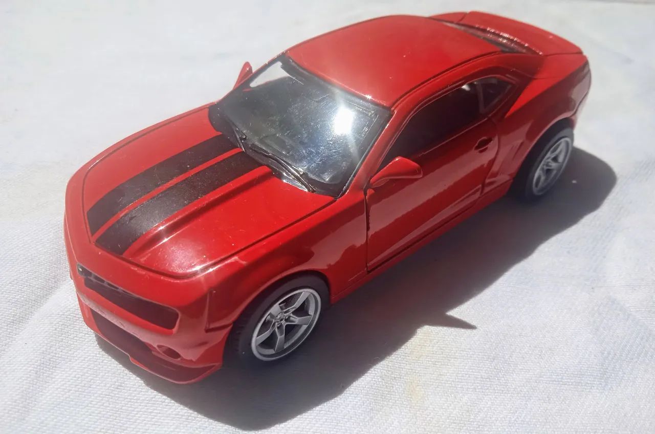 Miniatura Chevrolet Camaro Vermelho Lindo! Abre Portas