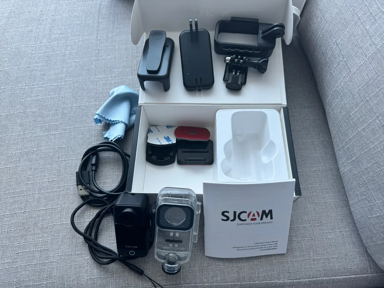 CAMERA DE AÇÃO SJCAM C300 POUCO USO