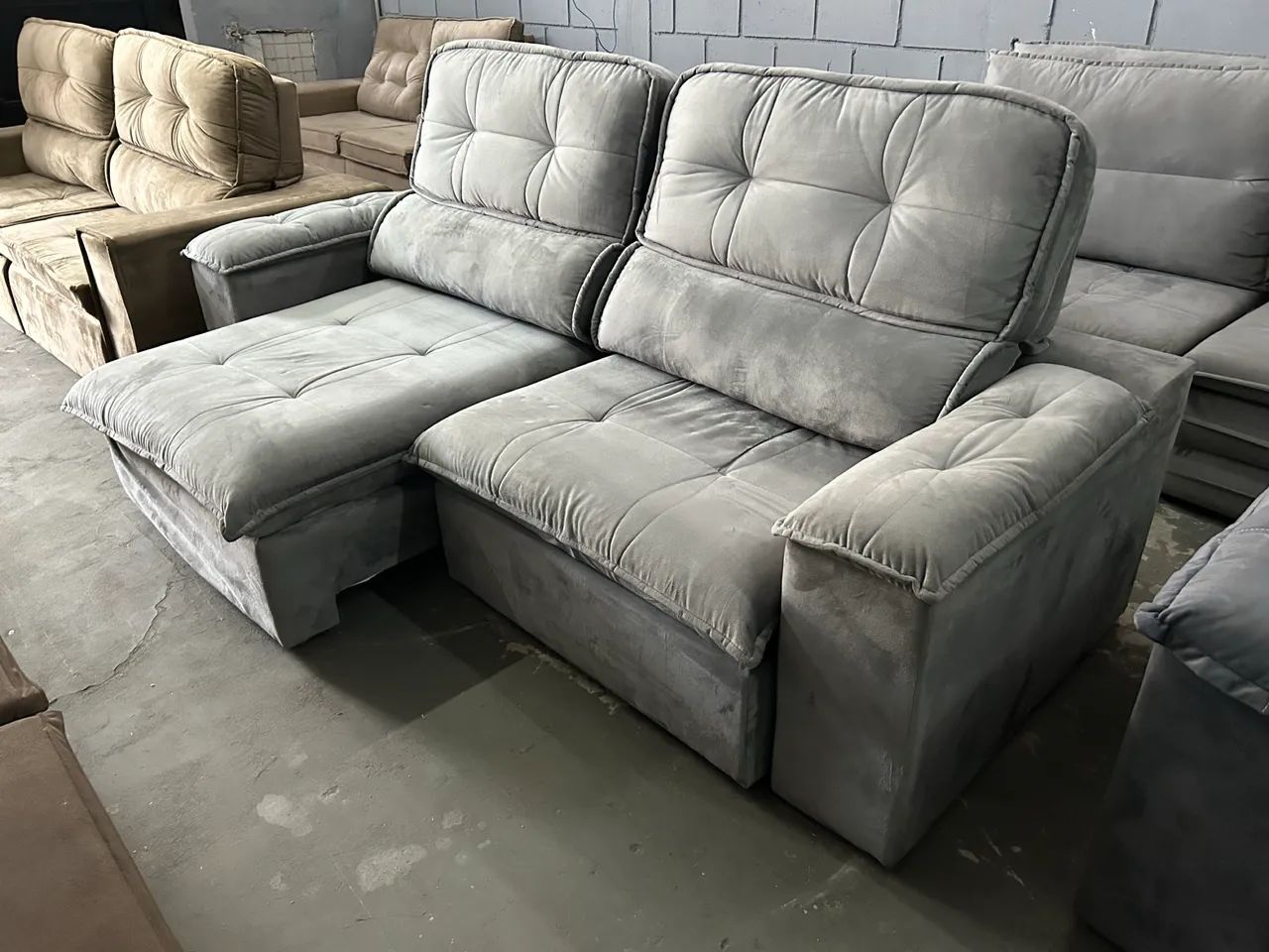 Sofá Retrátil e Reclinável 2.40m NOVO ( Direto da Fábrica )  - Foto 2