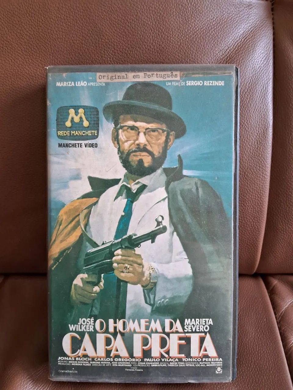 Filme vhs o homem da capa preta