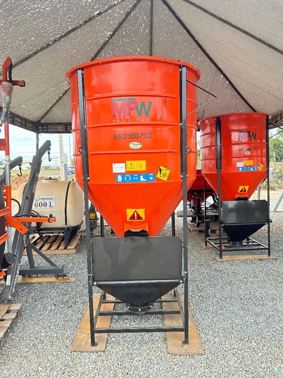 ..Misturador de ração 500 kg C/ Motor Mono (A pronta entrega) - Foto 2