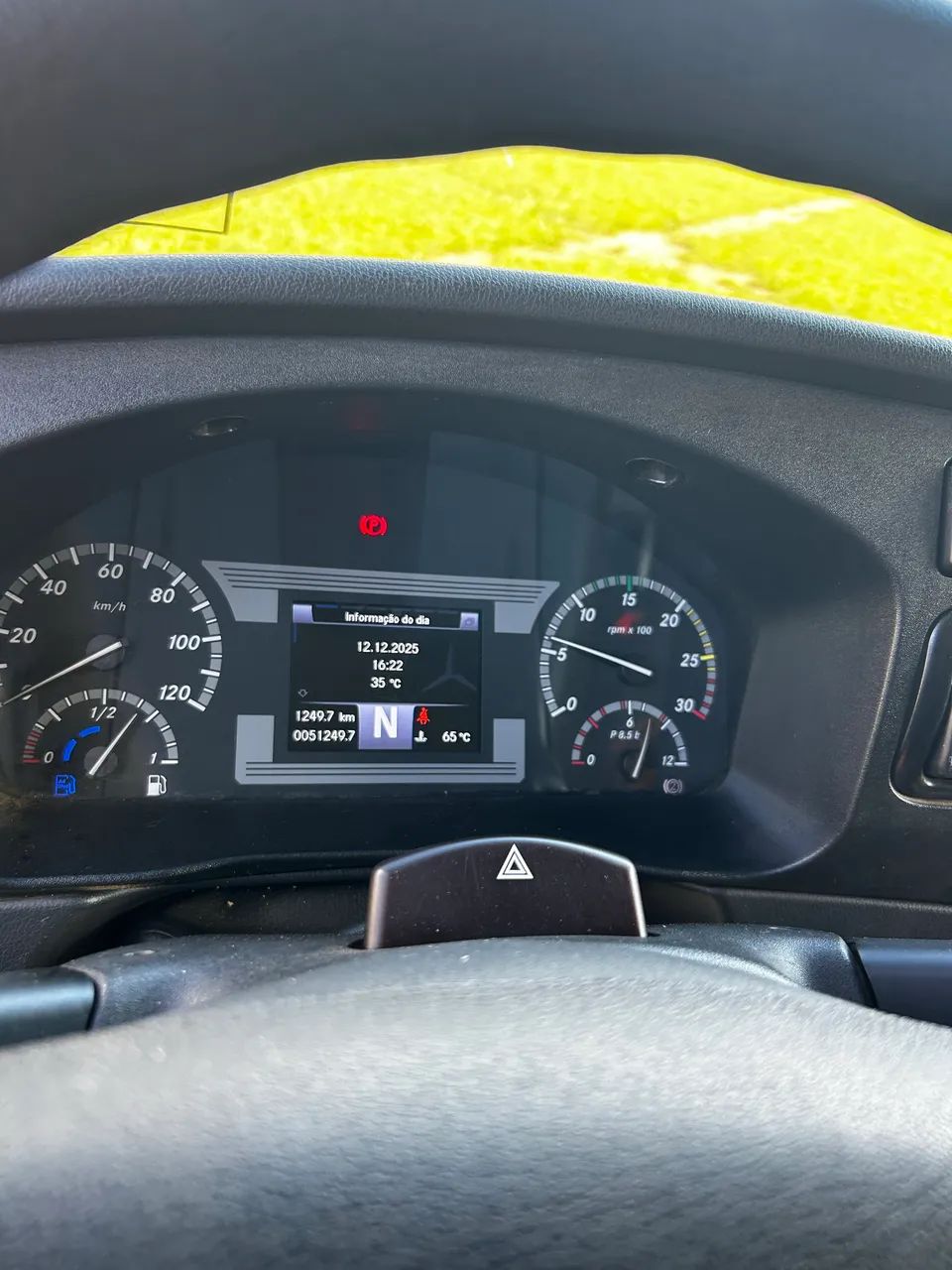 MB 815 BAÚ RESFRIADO BAIXÍSSIMO KM  - Foto 13