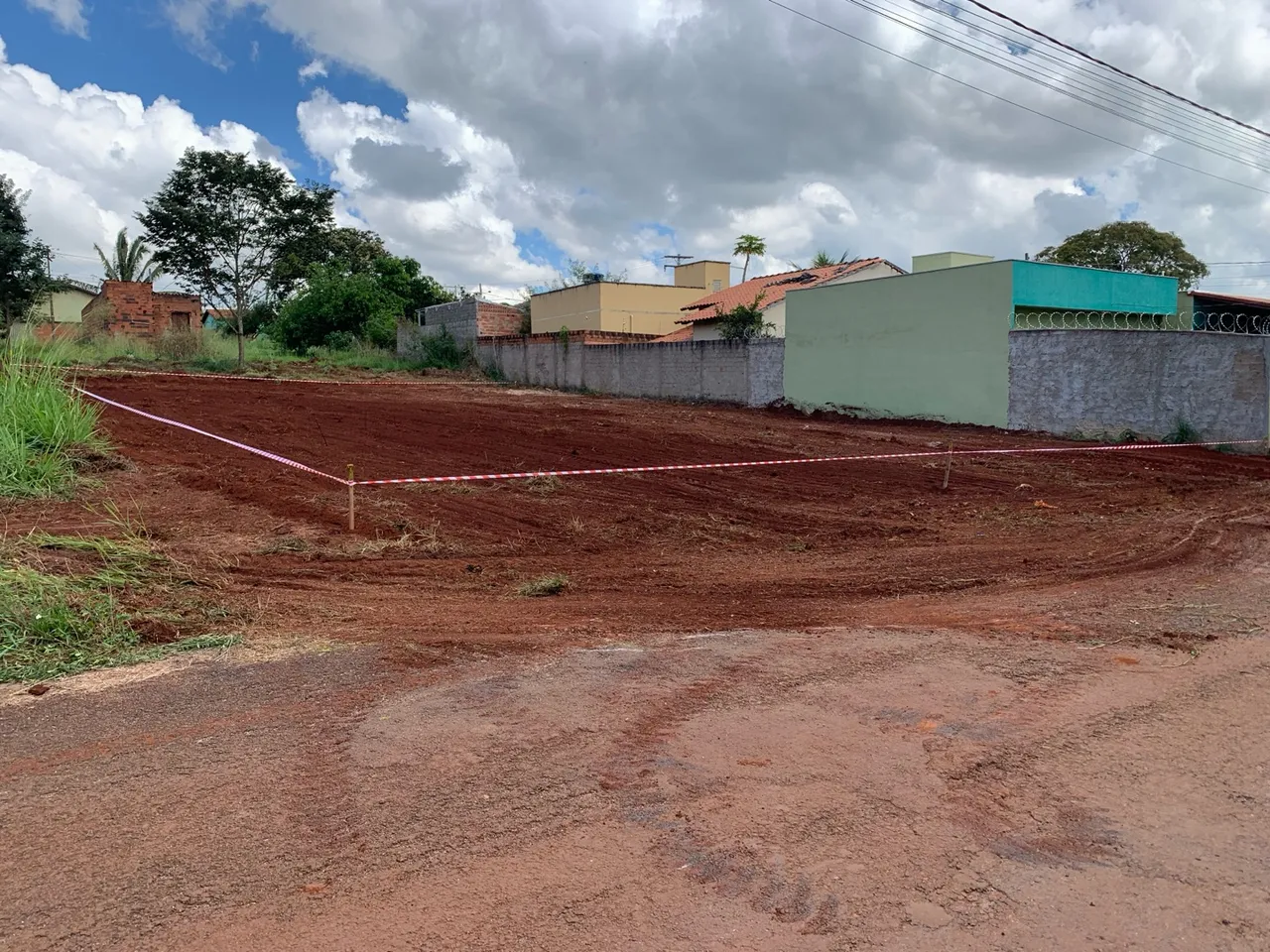 Vendo 2 lotes juntos com 600mtsno total 30x20