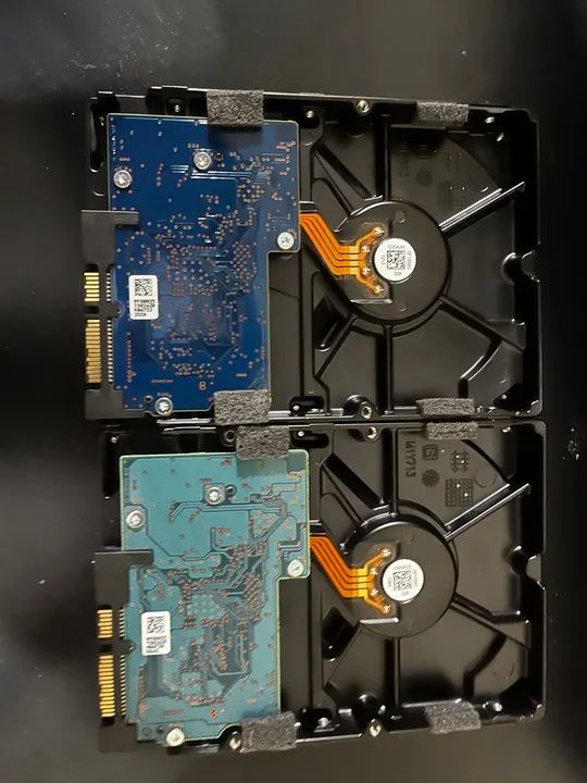 HDs Toshiba 2tb - Foto 2