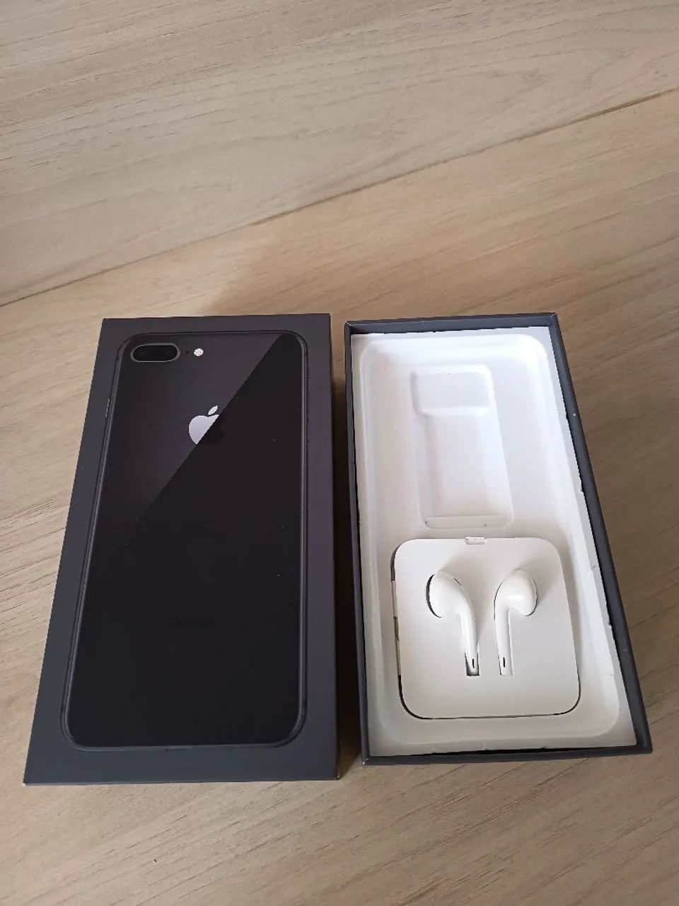 iPhone 8 Plus - 128GB Completo  - Foto 2