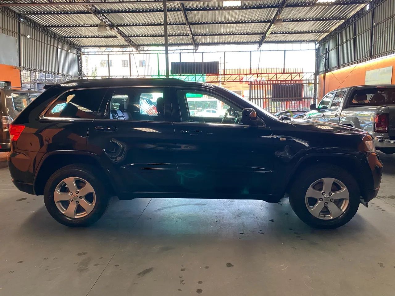 Jeep Grand Cherokee Laredo 3.6 4x4 V6 Aut., foto 8 de 20
