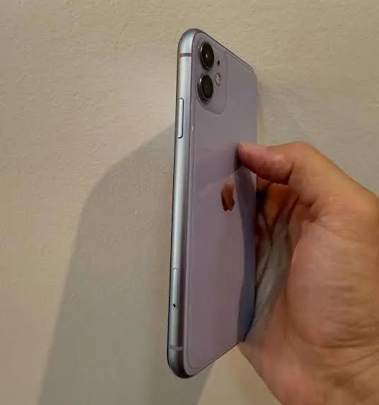 Tela, câmera traseira, câmera frontal, auricular, + carcaça original iPhone 11  - Foto 3