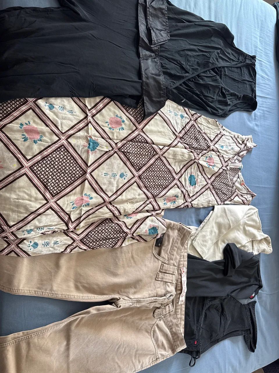 Lote de roupa feminina TAM P 