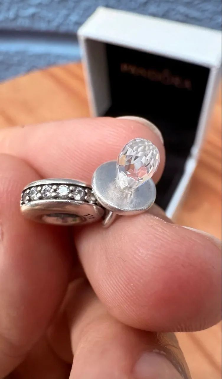berloque / charm chupeta bebê pandora prata 925 e zircônia - Foto 4