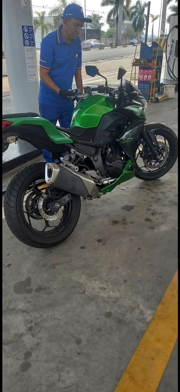 Z300  - Foto 2