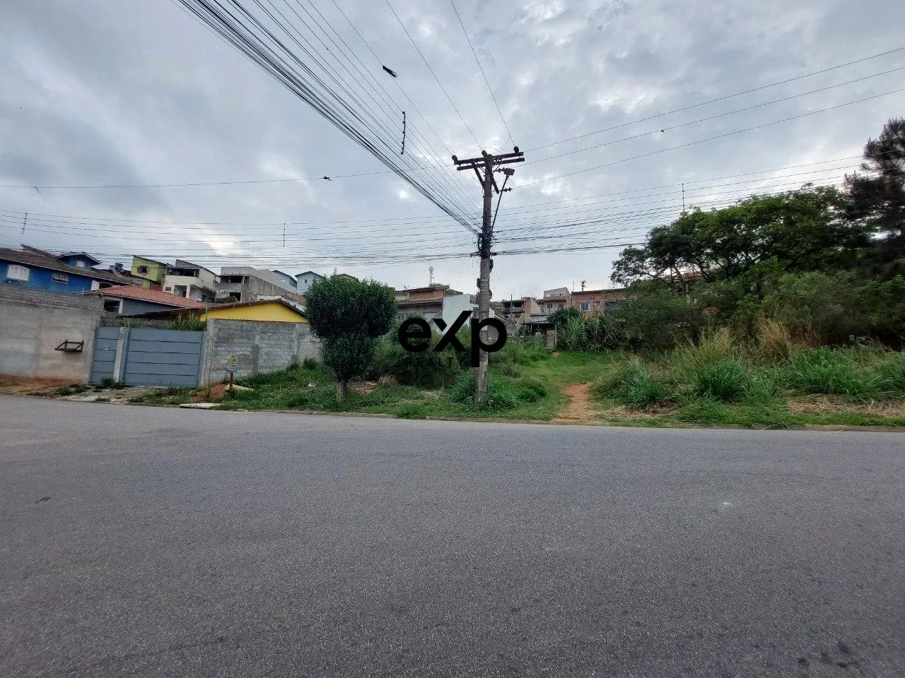 Terreno 250m² próximo ao Centro em Bom Jesus dos Perdões - SP - Foto 3