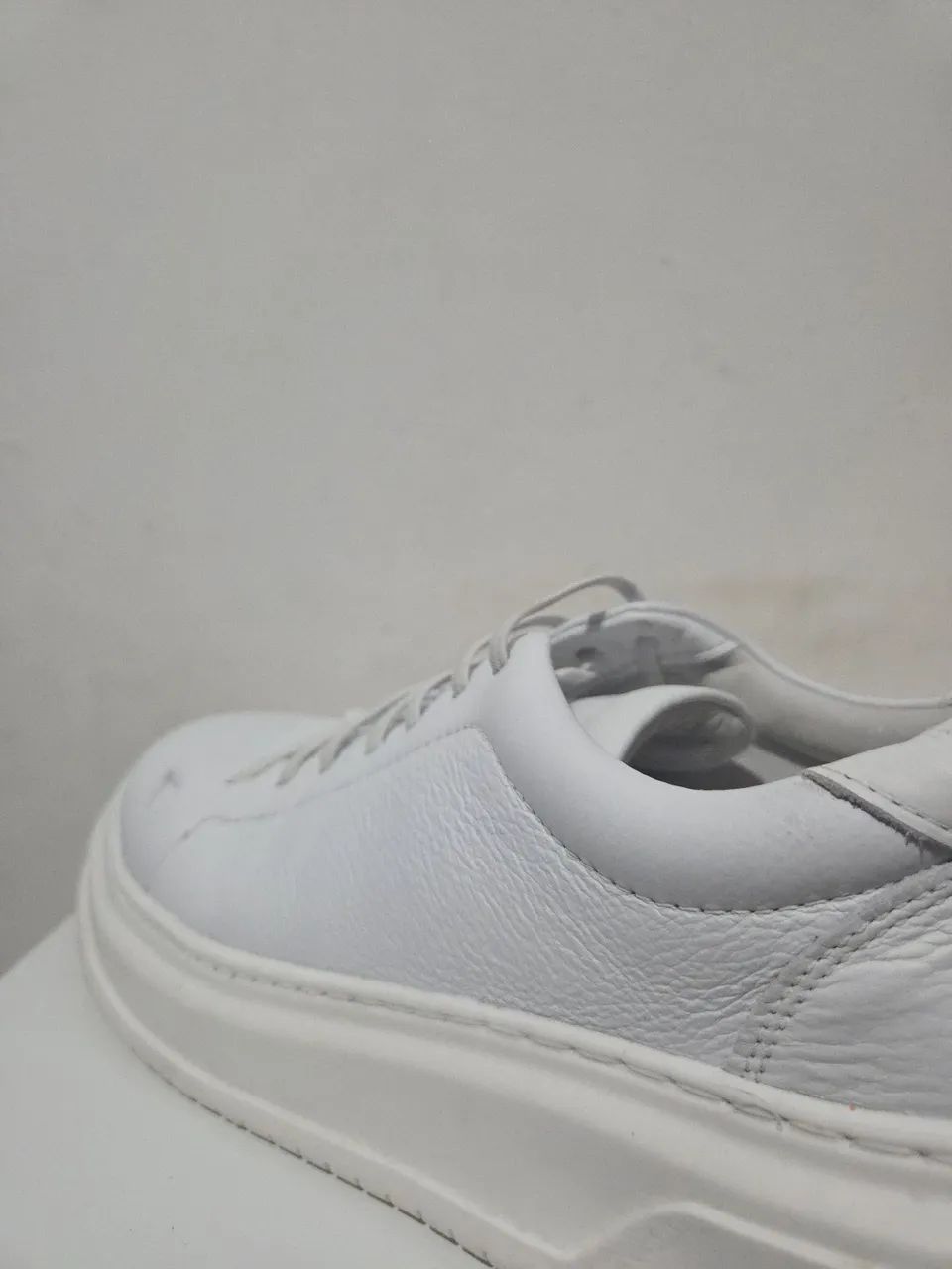 Tênis / Sapato / Sneaker branco - Elegante - Foto 3
