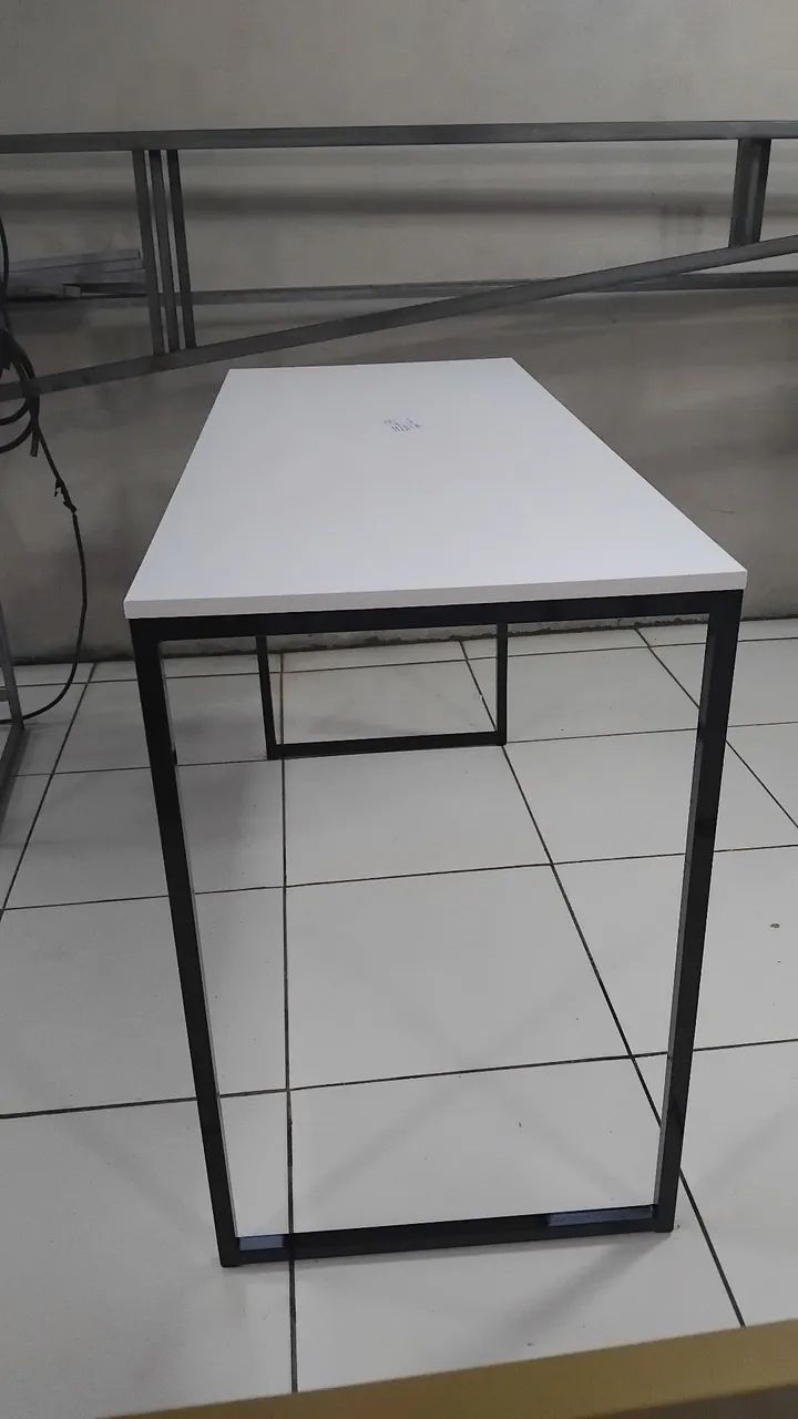 Mesa de metalon 