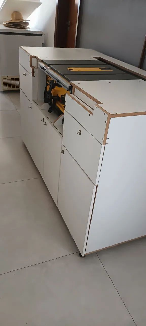 Serra DeWALT (NOVA SEM USO ) (220vlt)  com Bancada  - Foto 5
