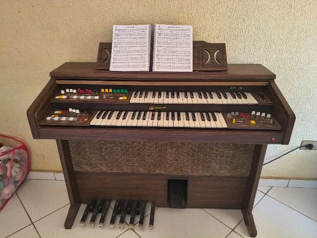 Órgão Musical Gambit 